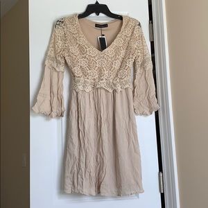 Midi dress with sleeves